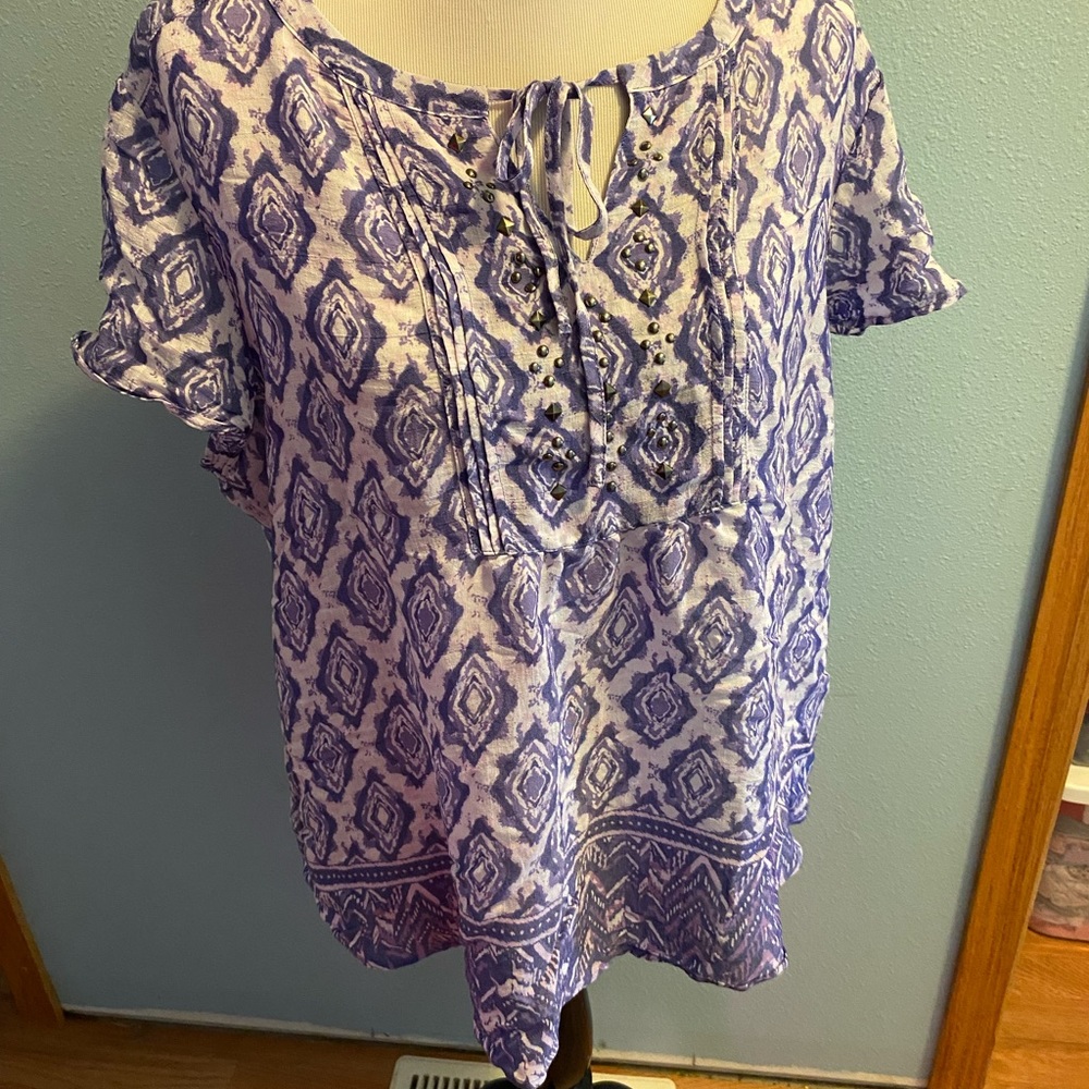 Liz Claiborne Lavender top size XL